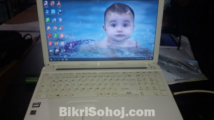 Toshiba Laptop E1 Series